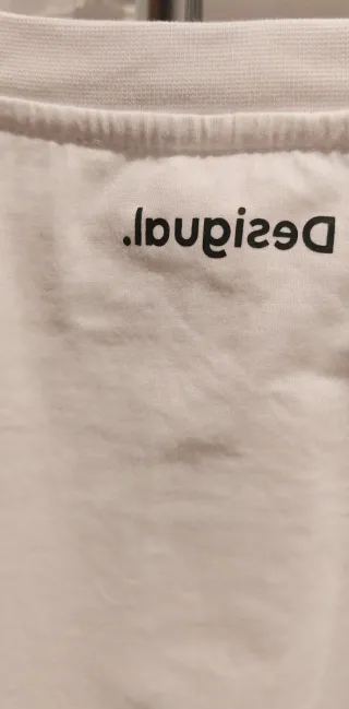 Camiseta blanca Desigual
