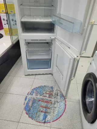 Nevera Bosch 185,m garantía + transporte
