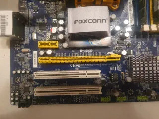 Placa base Foxconn + AMD Athlon X2 250 + 4GB RAM