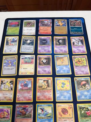 Lotto carte Pokemon vintage e latta Dialga