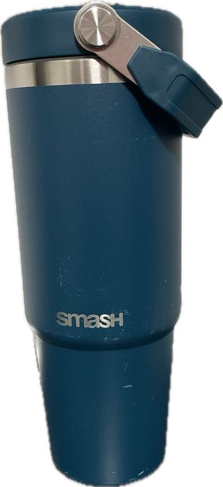 Termo azul con tapa y pajita