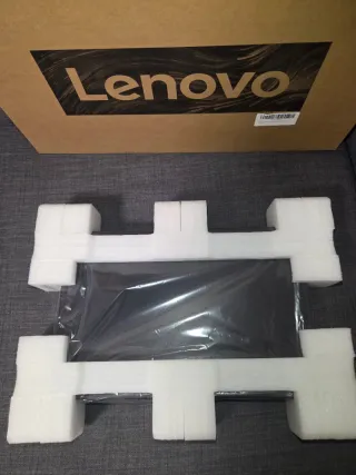 Notebook Lenovo 15 Nuovo Sigillato W11 + Mouse