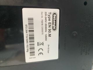 Cafetera Nespresso DeLonghi Essenza Clásico