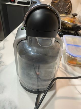 Cafetera Nespresso DeLonghi Essenza Clásico