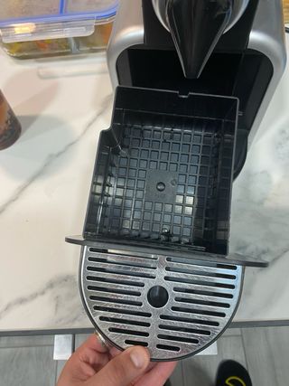 Cafetera Nespresso DeLonghi Essenza Clásico