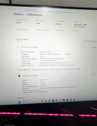 PC Gaming Completo Negro y Multicolor