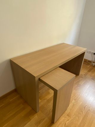 Escritorio IKEA MALM 151x65 color roble