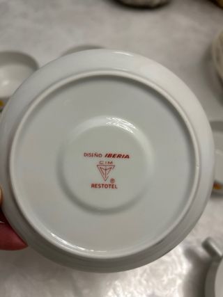 Juego de 6 tazas y platos de porcelana