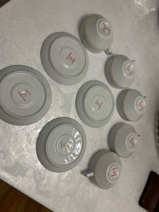 Juego de 6 tazas y platos de porcelana