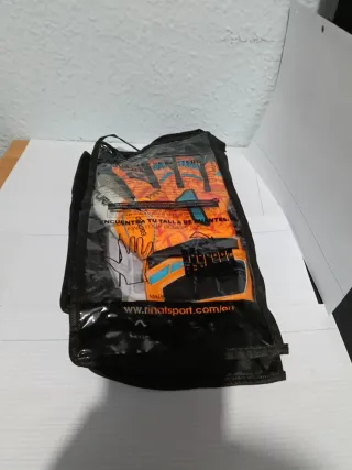 Guantes de portero sin proteccion en los dedos