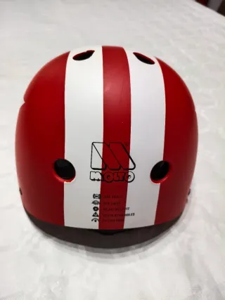 Casco MOLTO Patinete Niño Rojo Estrella