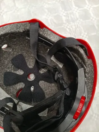 Casco MOLTO Patinete Niño Rojo Estrella