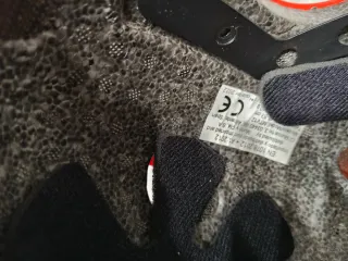 Casco MOLTO Patinete Niño Rojo Estrella