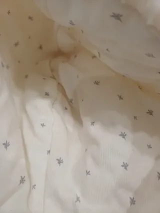 Buzo de borreguito con capucha (Zara)