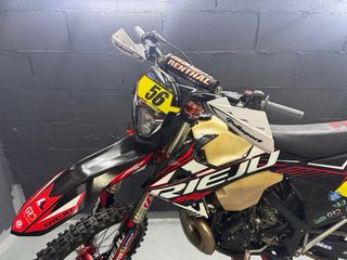 Rieju MR300 Enduro Moto Negra/Roja