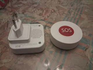 Botón SOS blanco y rojo