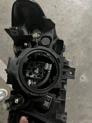 Faro derecho BMW