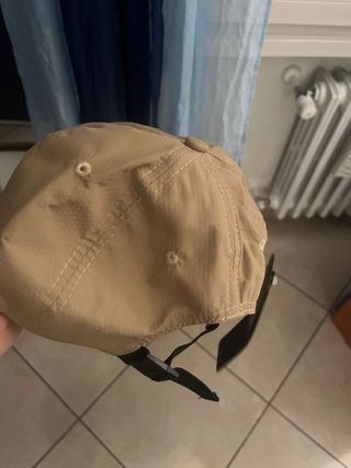 Cappello Stone Island Beige Nuovo