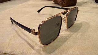 Gafas de sol polarizadas doradas