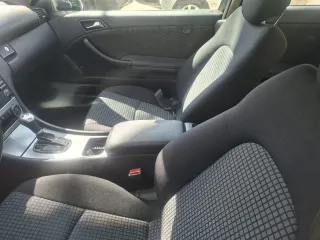 Mercedes-Benz Clase C 2005