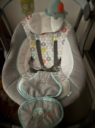 Hamaca para bebé con peluches