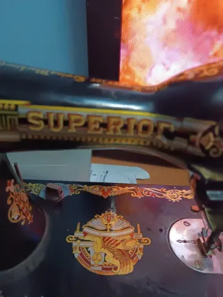 Máquina de coser antigua