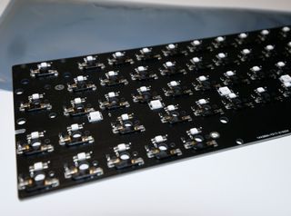 PCB BM60 ISO RGB Teclado Mecánico