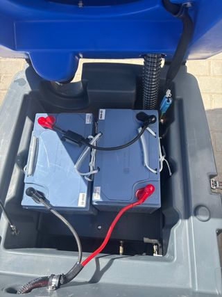 Fregadora industrial conductora nueva