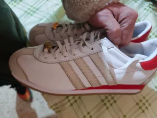 Zapatillas Adidas Blancas y Rojas Hombre