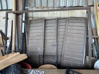 Puerta de hierro 3 hojas