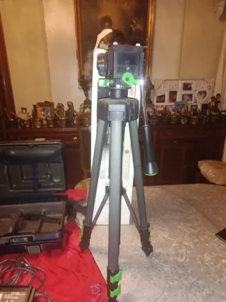 Videocámara Sharp VL-C73 + Batería BT-73G