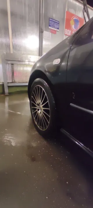 Llantas 17 con neumáticos nuevos