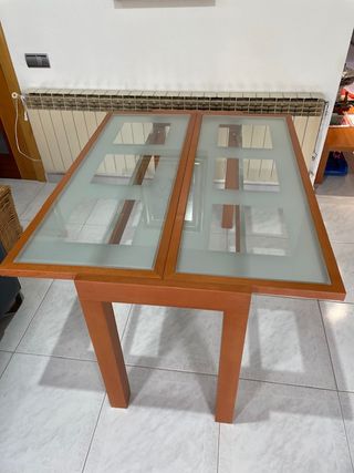 Muebles de comedor madera y cristal