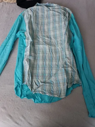 Camisa de cuadros azul y turquesa