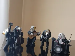 Set 5 Figuras Perros Músicos Jazz