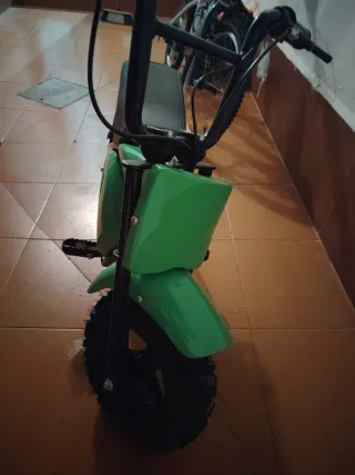 Mini Moto Eléctrica Infantil