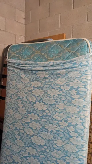 Base Cama y Colchón