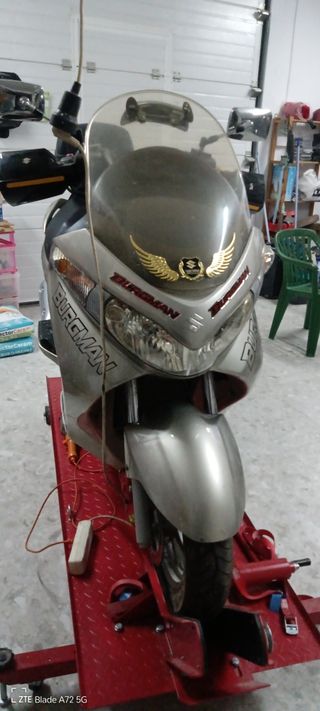 Suzuki Burgman 200