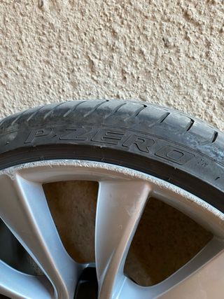 Llanta Tesla Model 3 Performance 20”