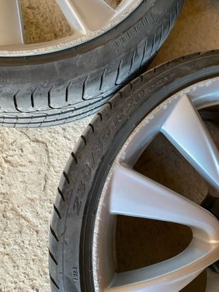 Llanta Tesla Model 3 Performance 20”