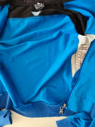 ✅ Sudadera EA7 Emporio Armani Azul.✅