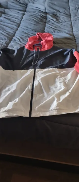 Cortavientos Reebok Blanco y Rojo