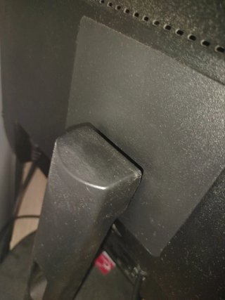 Monitor AOC Negro y Rojo