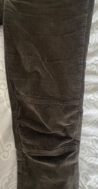 Pantalón de pana fina mujer verde caqui.