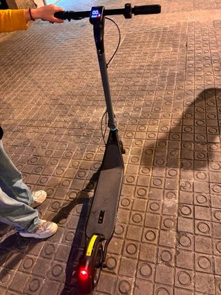 Patinete Eléctrico Negro y Azul