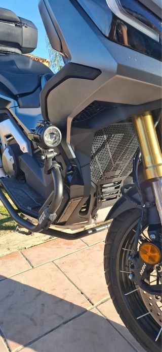 Honda X-ADV 750 2024 Gris/Plata