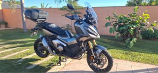 Honda X-ADV 750 2024 Gris/Plata