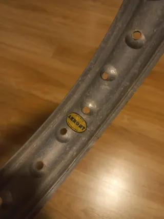 Llanta Akront doble nervio 19"