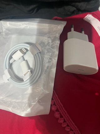 Cargador iphone 8-14 carga 40W.