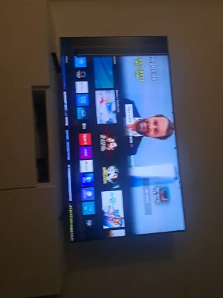 Televisor Samsung Negro con detalle